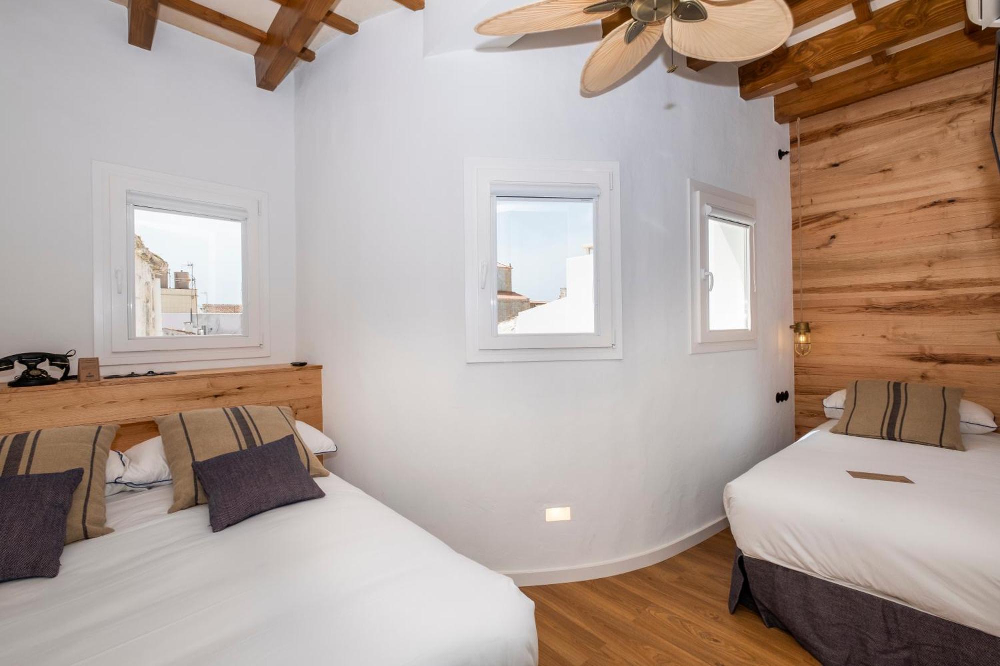 Nao Catedral Boutique Hotel Ciutadella  Phòng bức ảnh
